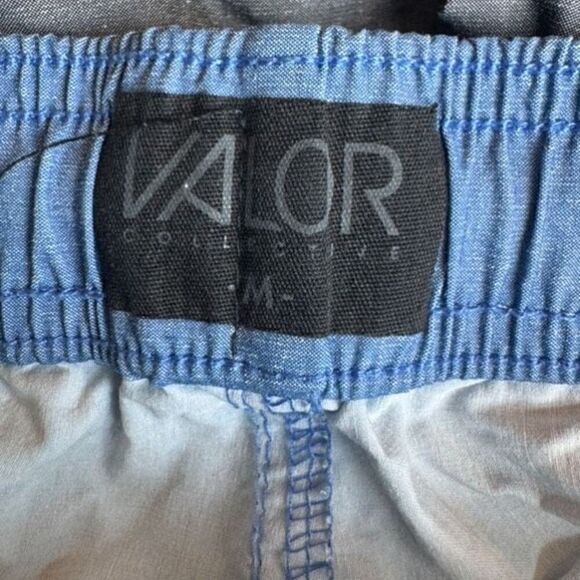 Valor Collective boys size medium hybrid board shorts - Picture 4 of 5